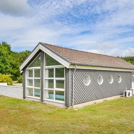 Cozy In With Sauna Ebeltoft