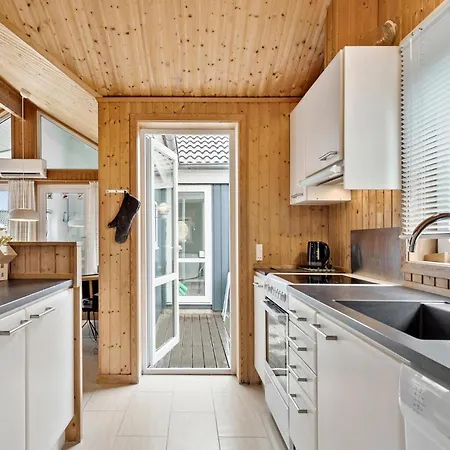 Prázdninový dům Cozy In With Sauna *